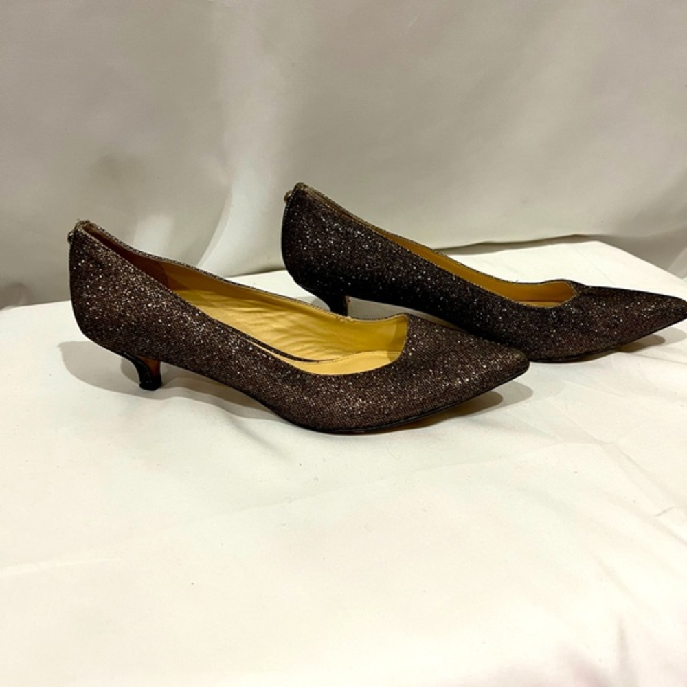 Vero Cuoio size 8 kitten‎ heels